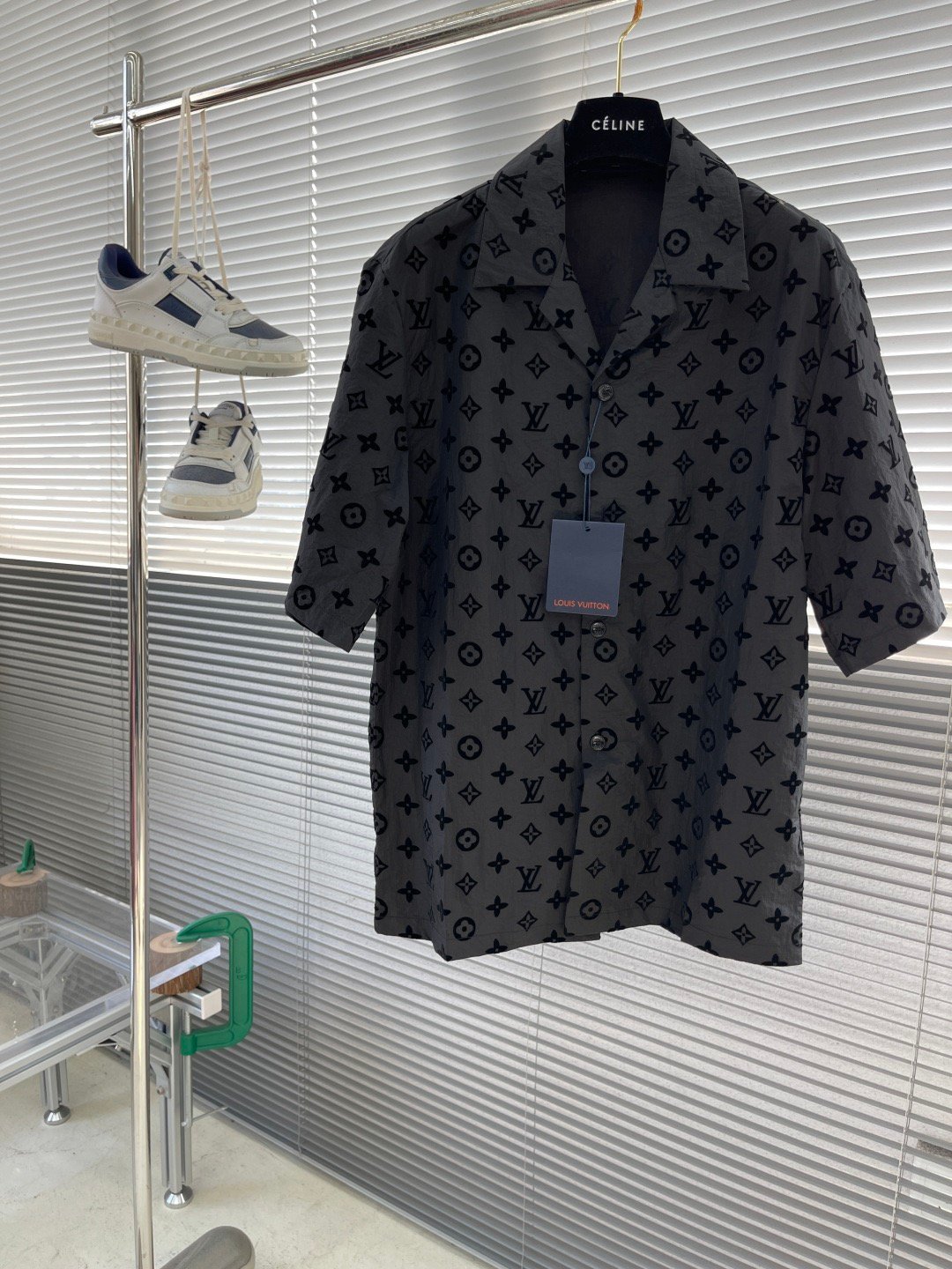 L X V  T-Shirt  Shorts £¨Suit£©SUNGLASSES