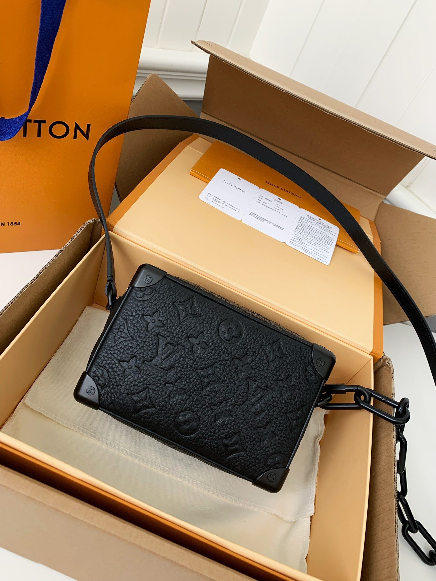 L X V MINI SOFT TRUNK  18.5*13*8cm