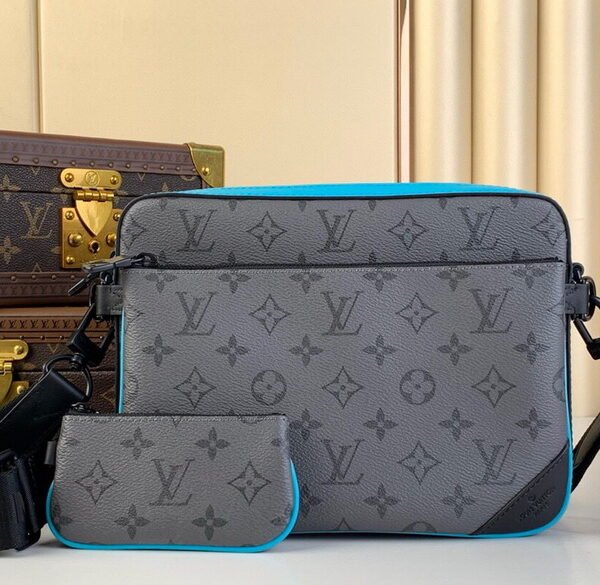 L X V  Messenger Bags Size：29x38x20cm