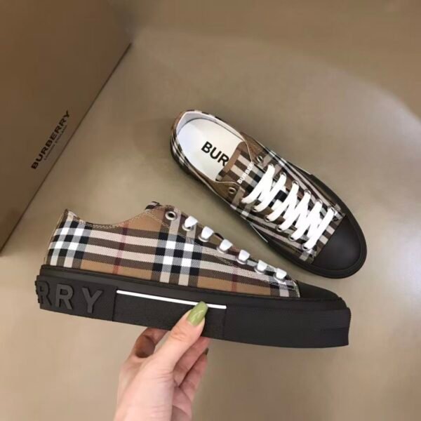 BBR Low cut casual sports shoesSUNGLASSES