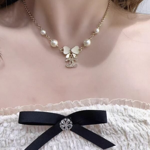 Chane NecklaceSUNGLASSES