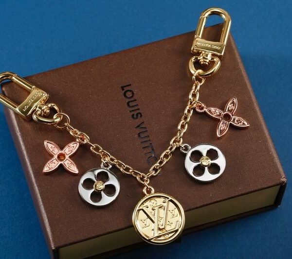L X V Key Ring