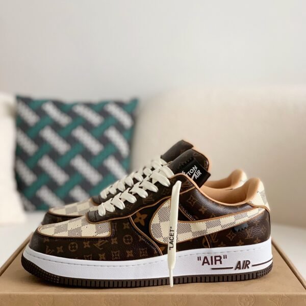 L X V X NK AIR FORCE 1 SneakerSUNGLASSES
