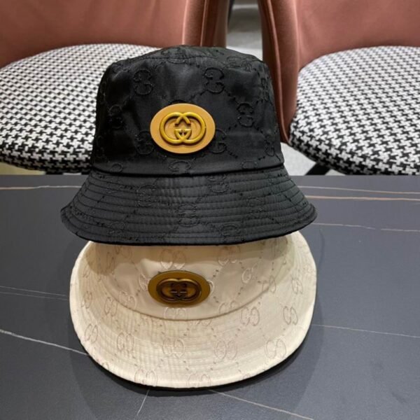 GUC hatSUNGLASSES