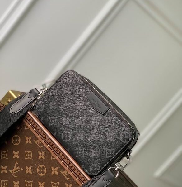 L X V  Messenger Bags
