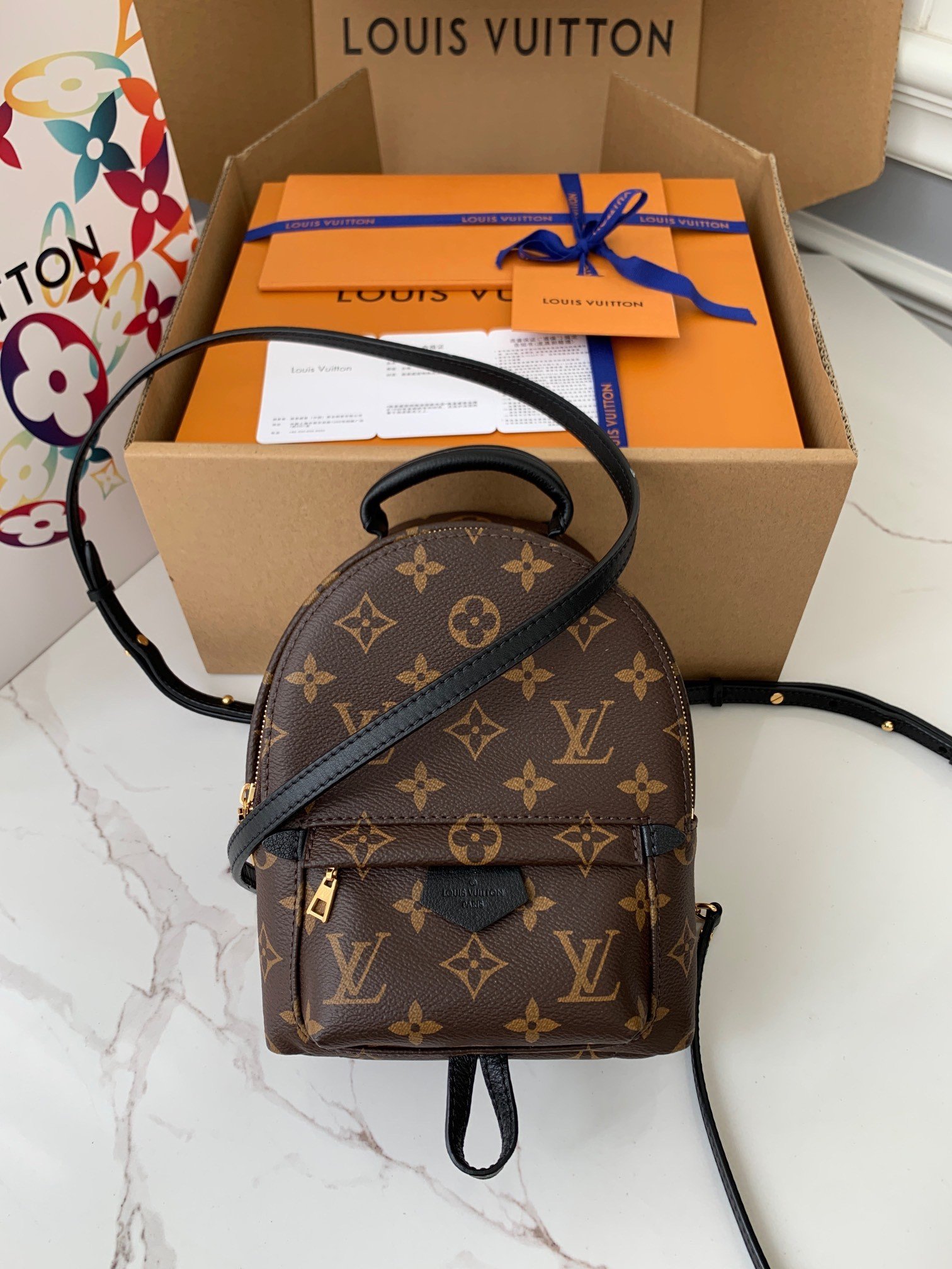 L X V PALM SPRINGS M44873  size:17*22*10cm