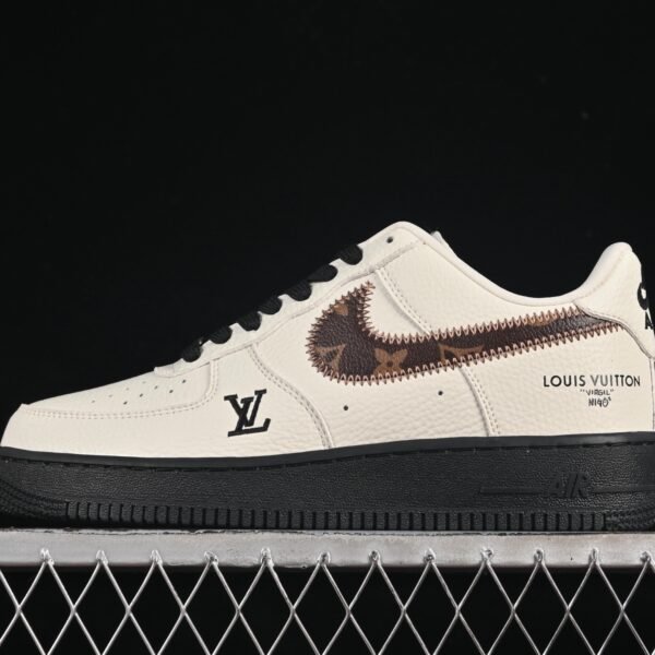 L X V X NK AIR FORCE 1 SneakerSUNGLASSES