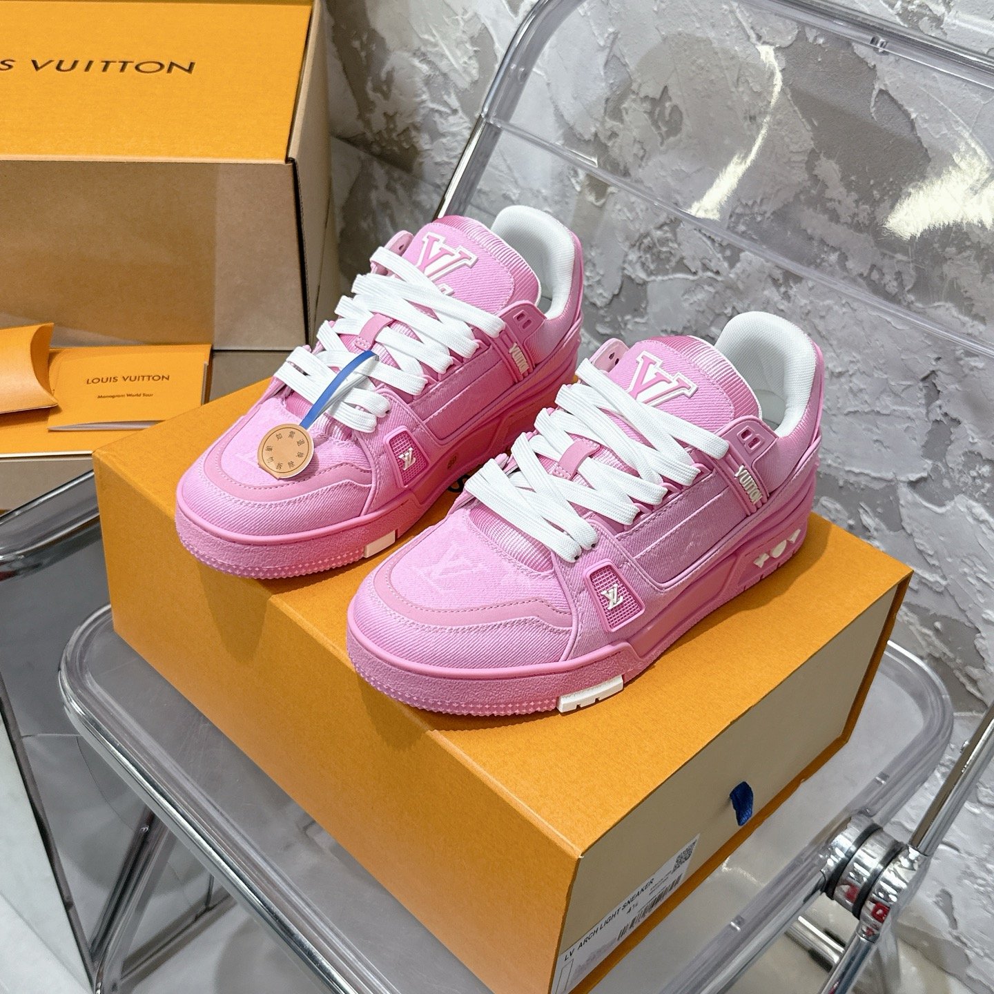 L X V TRAINERSUNGLASSES