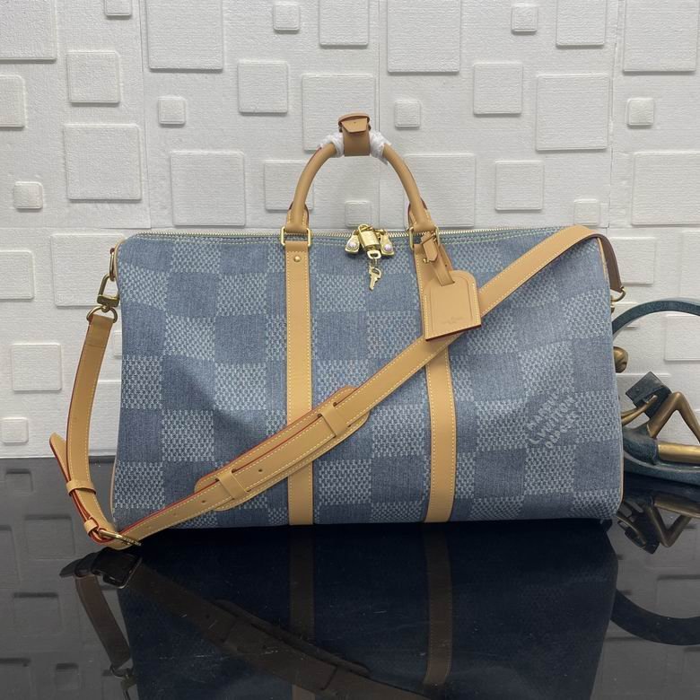 L X V travelling bag 50X29X23cm