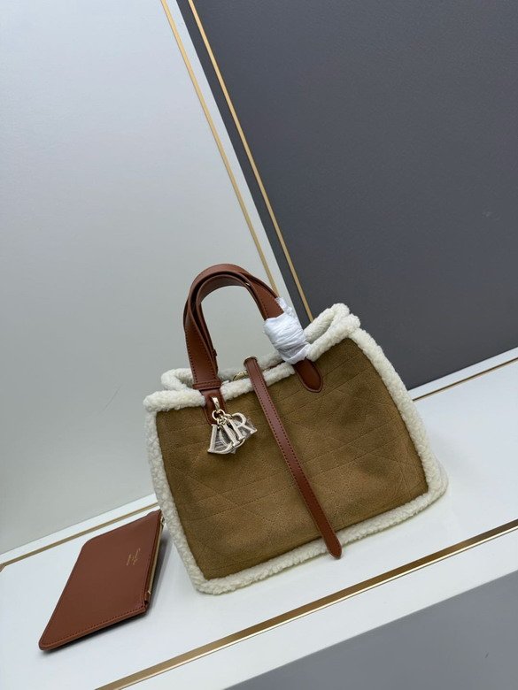 DR Handbag 29x19x21cm
