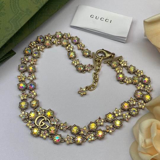 GUC necklaceSUNGLASSES