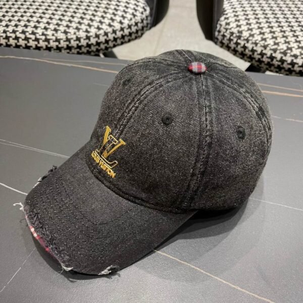 L X V Cap(Multiple colors)SUNGLASSES