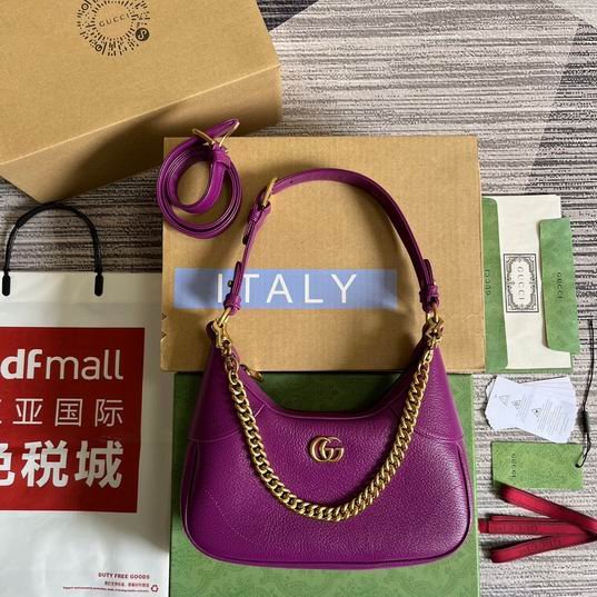 GUC Shoulder bag 25x19x7cm