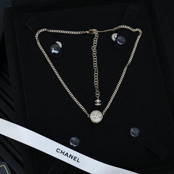 Chane NecklaceSUNGLASSES
