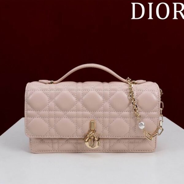 DR Shoulder bag 21X11.5X4.5cm（Multiple colors）