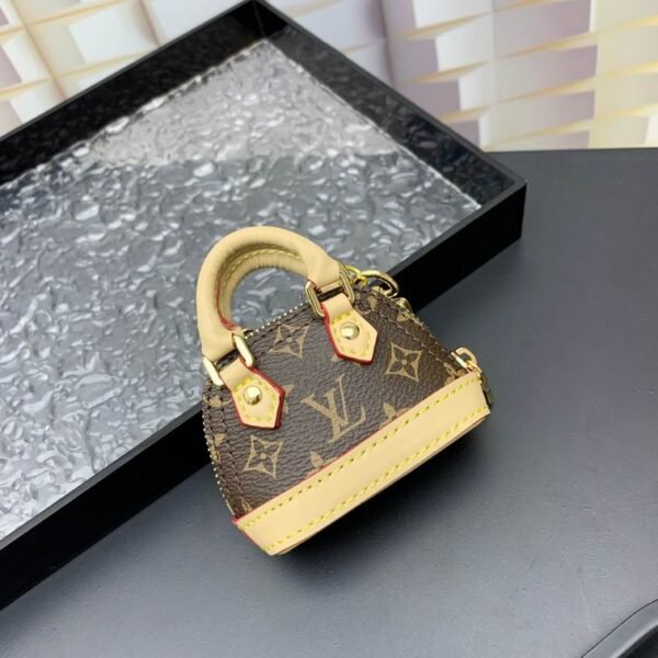 L X V Key Ring(Multiple colors)