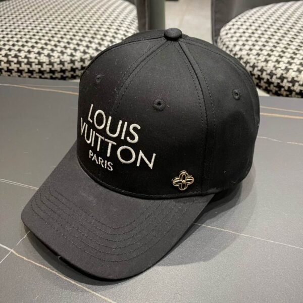 L X V Cap（Multiple colors）