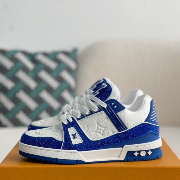 L X V Trainers SneakersSUNGLASSES
