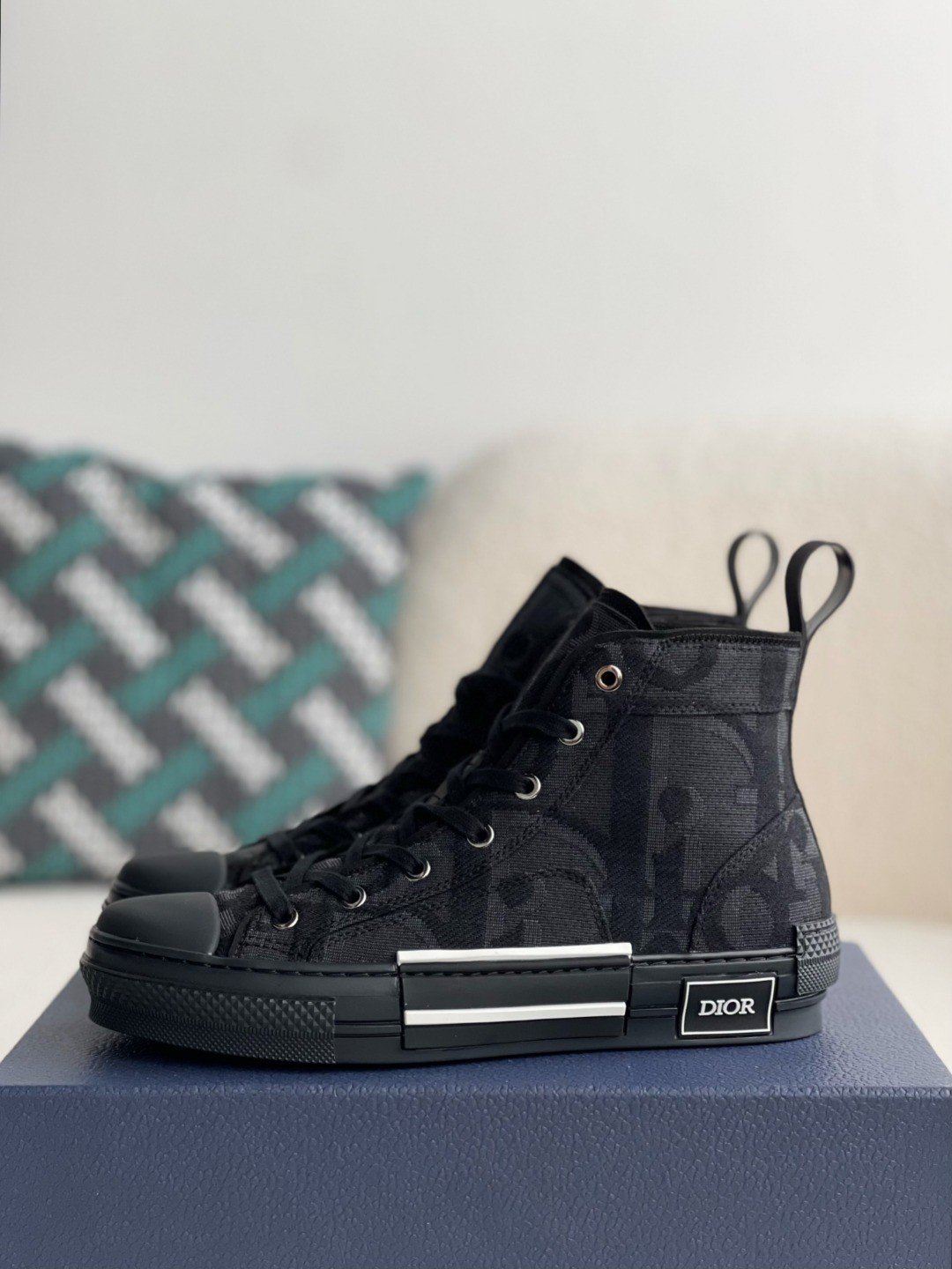 DR b23 sneaker highSUNGLASSES