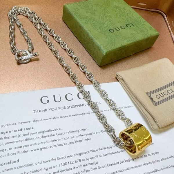 GUC necklaceSUNGLASSES