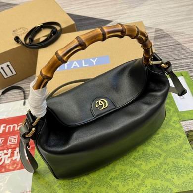 GUC Shoulder bag 30X23X6.5cm（Multiple colors）