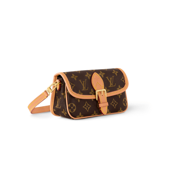 M83298 LouisV Nano Diane Bag – Monogram Canvas, 19 × 10.5 × 6 cm