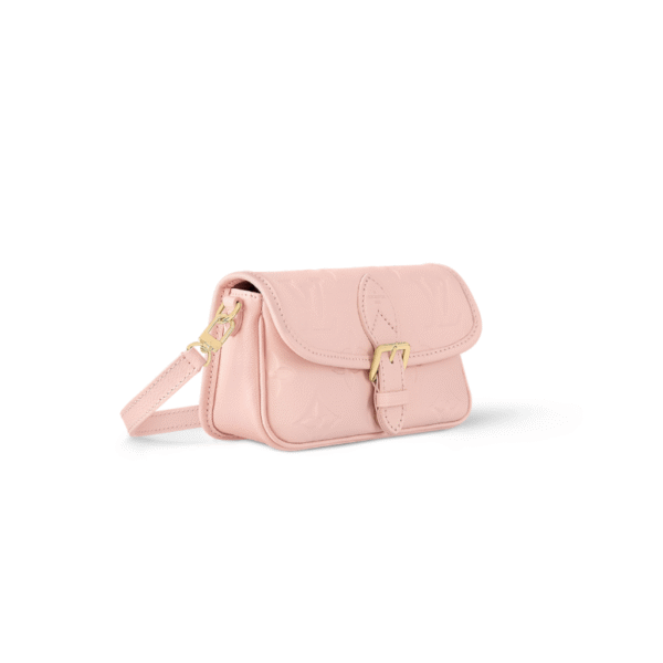 M83566 LouisV Nano Diane Bag – Pink, 19 × 10.5 × 6 cm