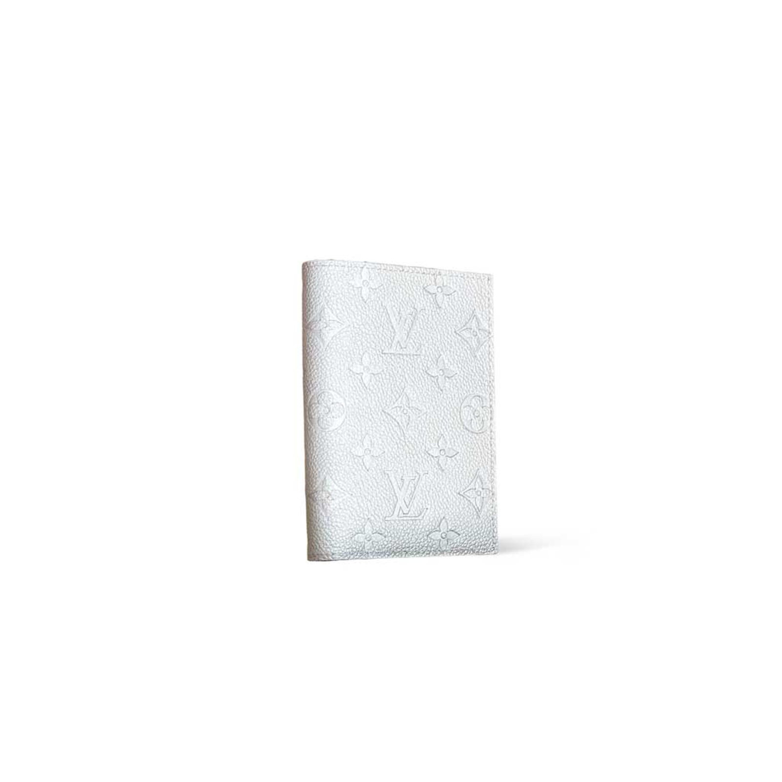 M63914 LouisV Passport Cover - Pearl Silver Grained Leather - 10 × 14 × 2.5 cm