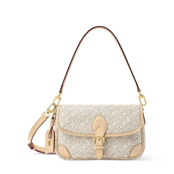 M29795 Louis Vuitton Diane Bag Monogram Emblème Jacquard Canvas Leather Trim Shoulder Crossbody Bag 24 × 15 × 9 cm